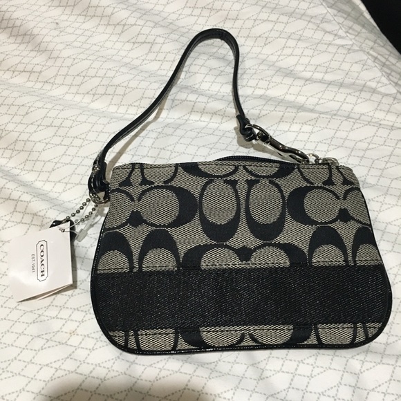 NWT Coach classic interlocking C pouchette - Picture 4 of 5